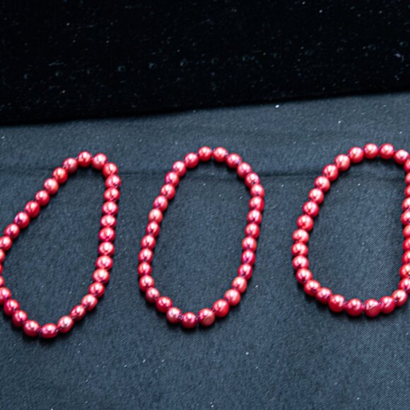 3 Red Fresh Water Pearl Stretch Bracelets - Picture 2 of 2